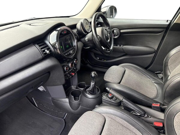 Used MINI Hatch 2018 for sale - 76182424: Photo 7