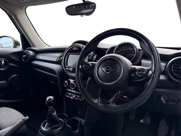 Used MINI Hatch 2018 for sale - 76182424: Photo 9