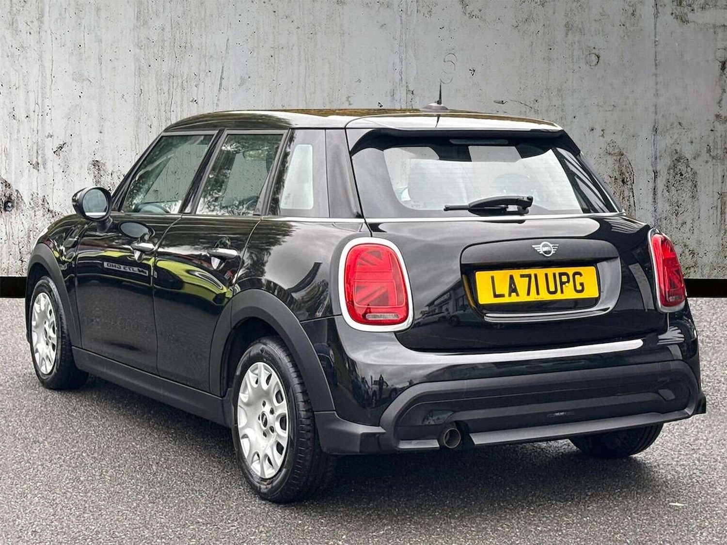 Used MINI Hatch 2022 for sale - 76596428: Photo 2