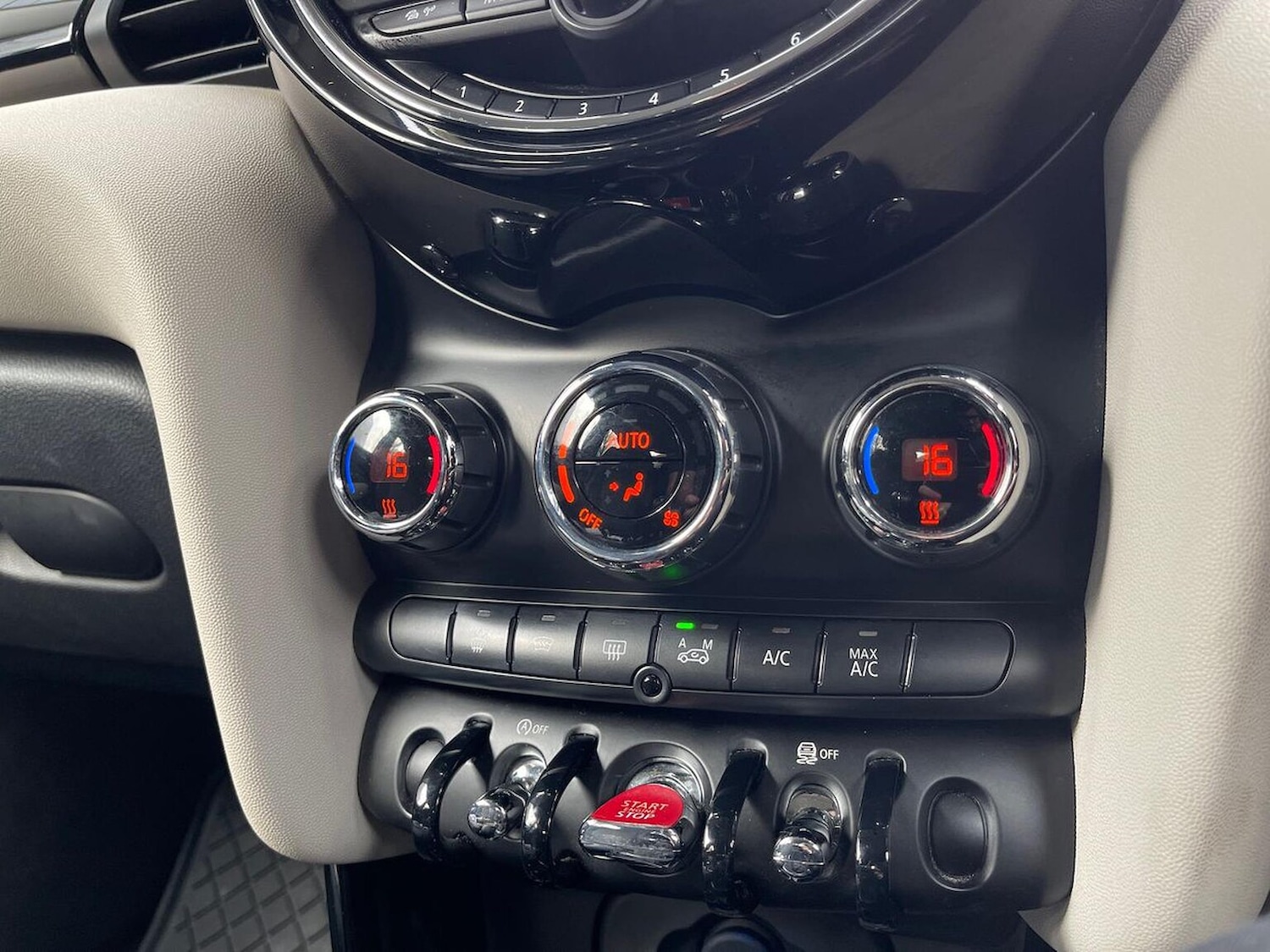 Used MINI Hatch 2016 for sale - 76450523: Photo 12