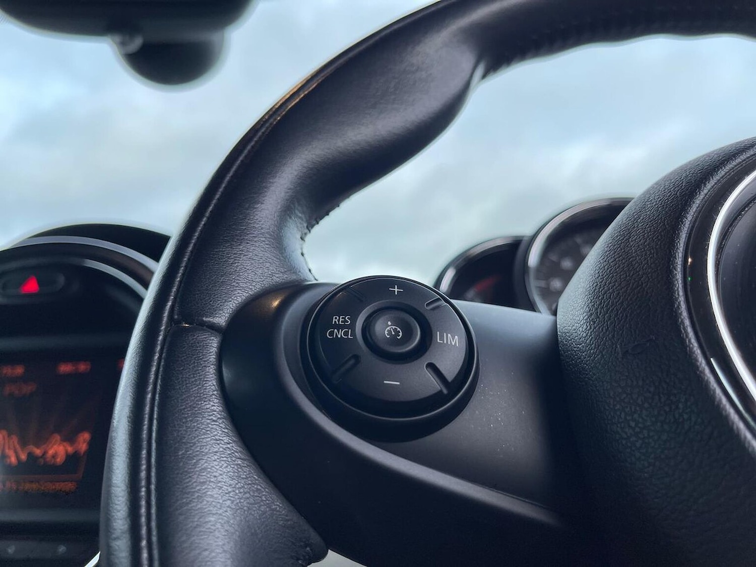 Used MINI Hatch 2016 for sale - 76450523: Photo 25