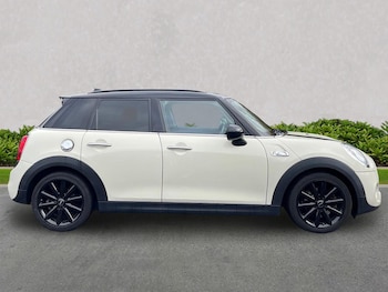 Used MINI Hatch 2016 for sale - 76450523: Photo