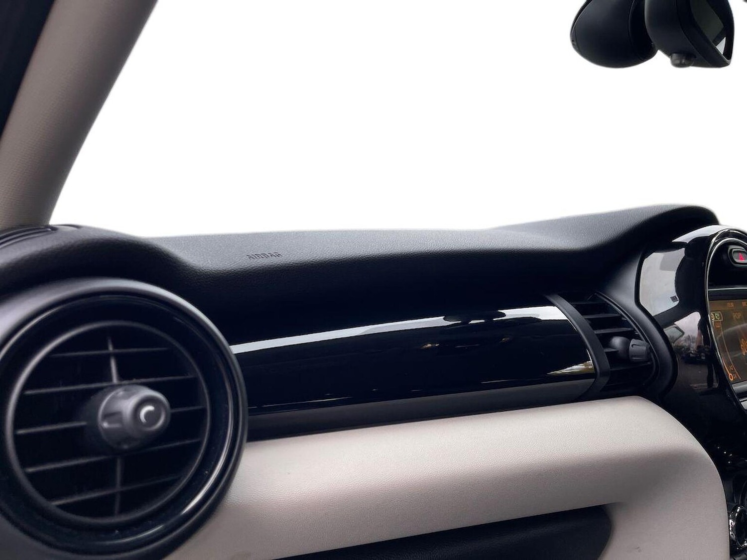 Used MINI Hatch 2016 for sale - 76450523: Photo 7