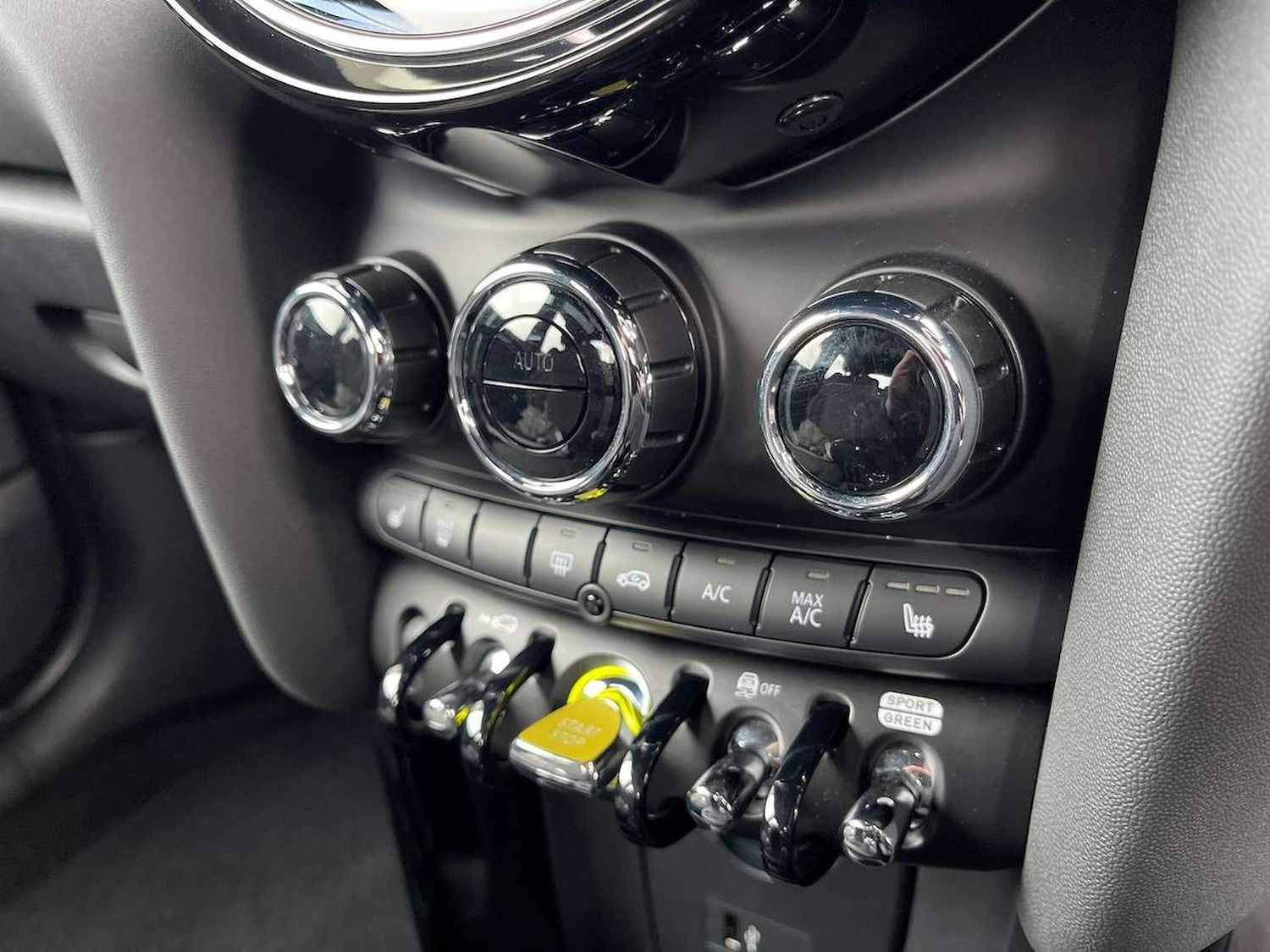 Used MINI Hatch 2022 for sale - 76596426: Photo 11