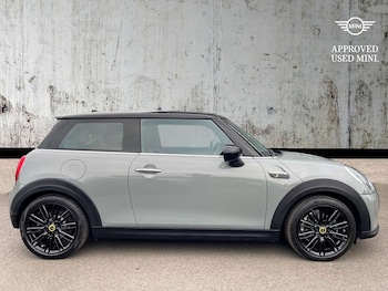 Used MINI Hatch 2022 for sale - 76596426: Photo