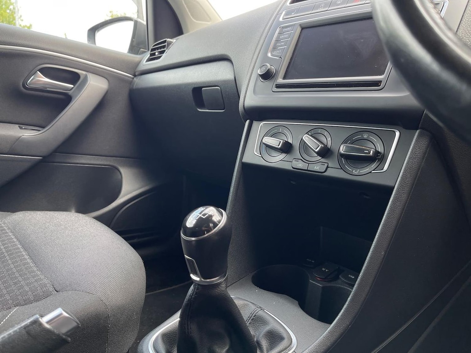 Used Volkswagen Polo 2017 for sale - 76340602: Photo 13