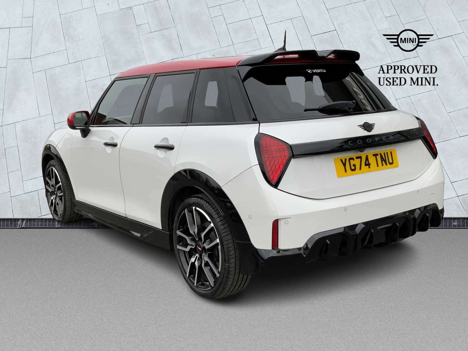 Used MINI Cooper 2024 for sale - 78192542: Photo 2