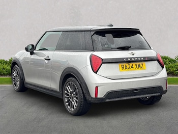 Used MINI Cooper 2024 for sale - 76554226: Photo