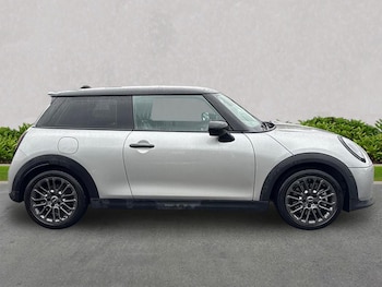 Used MINI Cooper 2024 for sale - 76554226: Photo