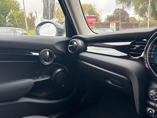 Used MINI Hatch 2022 for sale - 76236999: Photo 24