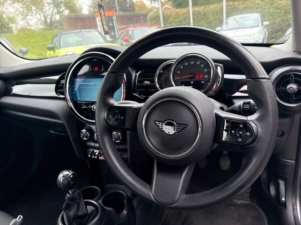 Used MINI Hatch 2022 for sale - 76236999: Photo 9
