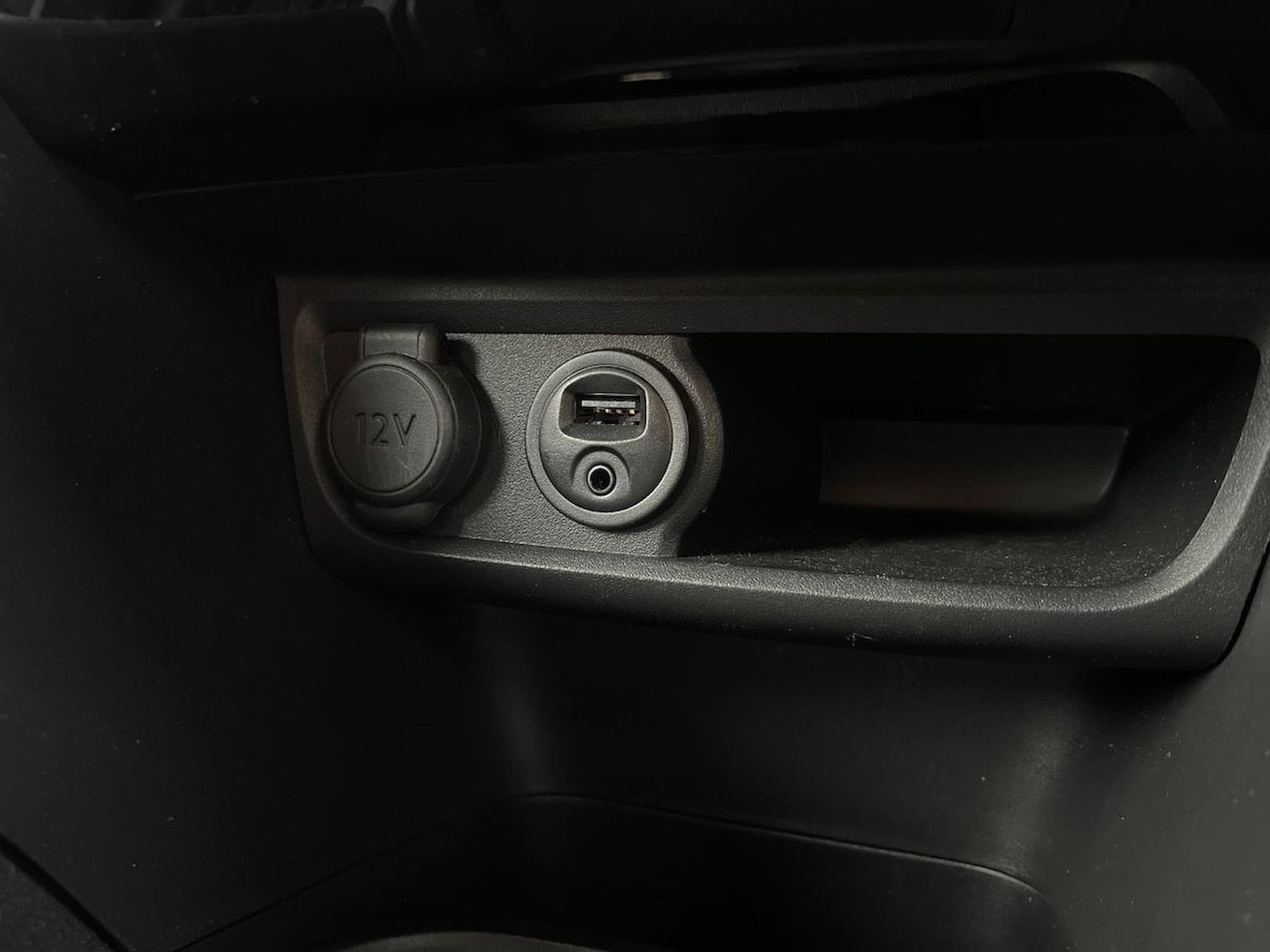 Used Peugeot 208 2017 for sale - 76559763: Photo 12