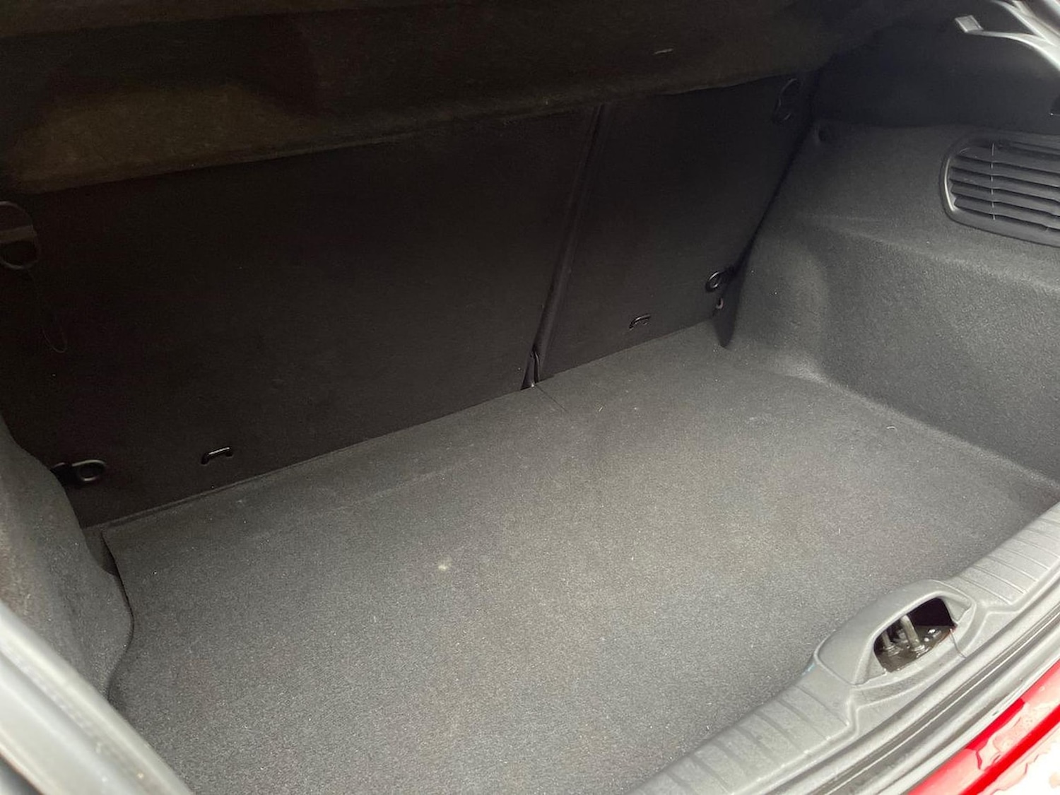 Used Peugeot 208 2017 for sale - 76559763: Photo 17