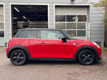 Used MINI Hatch 2019 for sale - 77530572: Photo