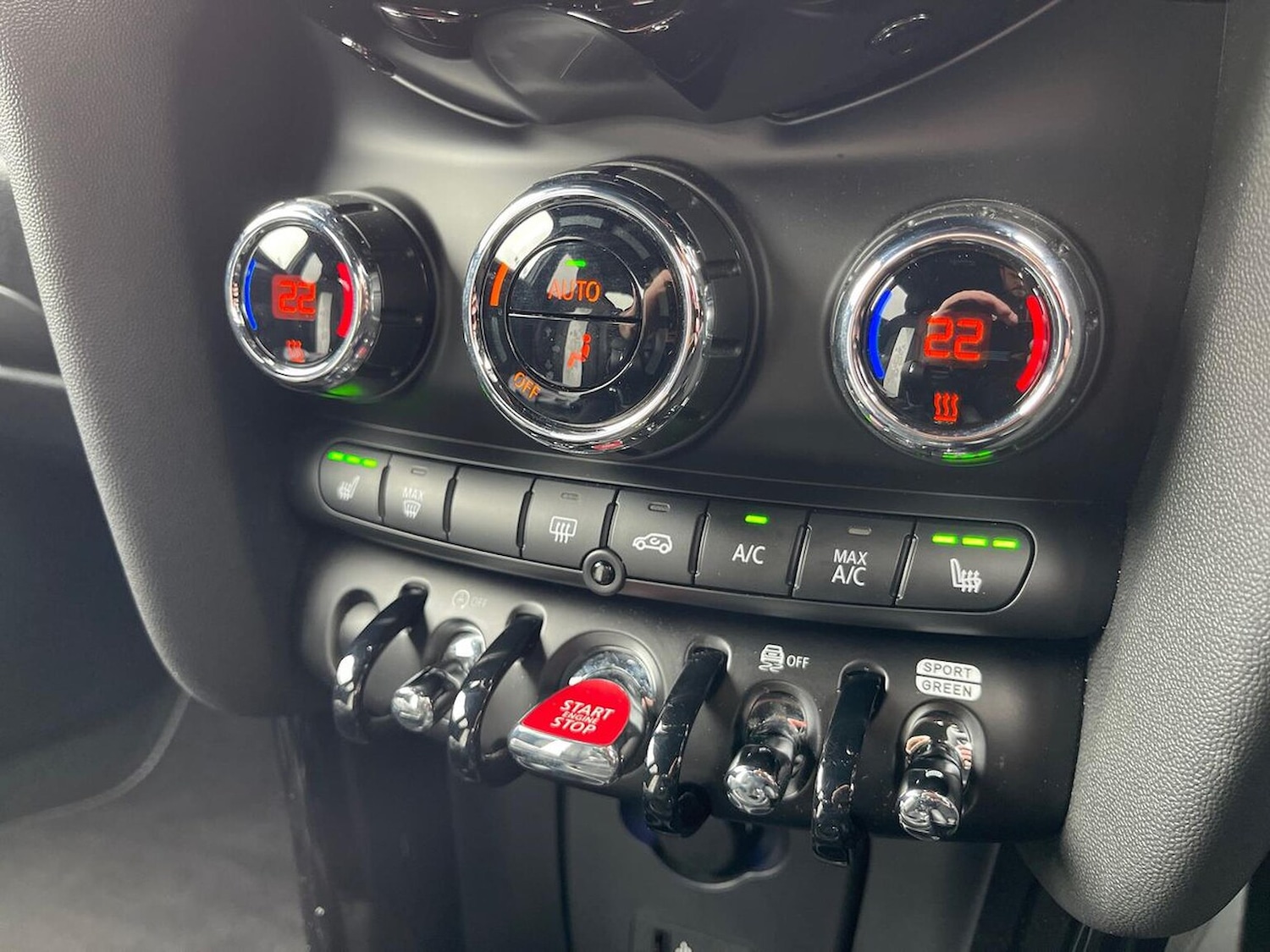 Used MINI Hatch 2024 for sale - 76464704: Photo 12