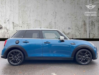 Used MINI Hatch 2024 for sale - 76464704: Photo