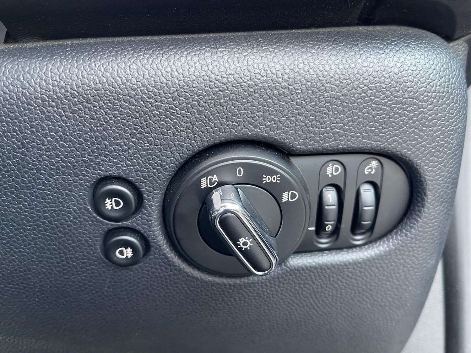 Used MINI Convertible 2020 for sale - 76596457: Photo 13