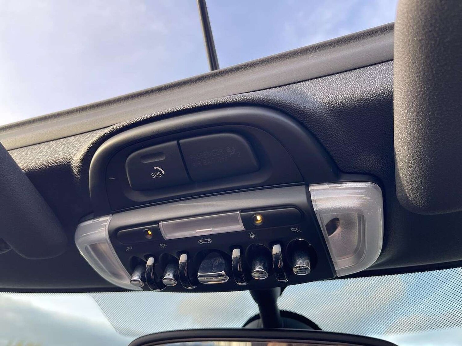 Used MINI Convertible 2020 for sale - 76596457: Photo 15