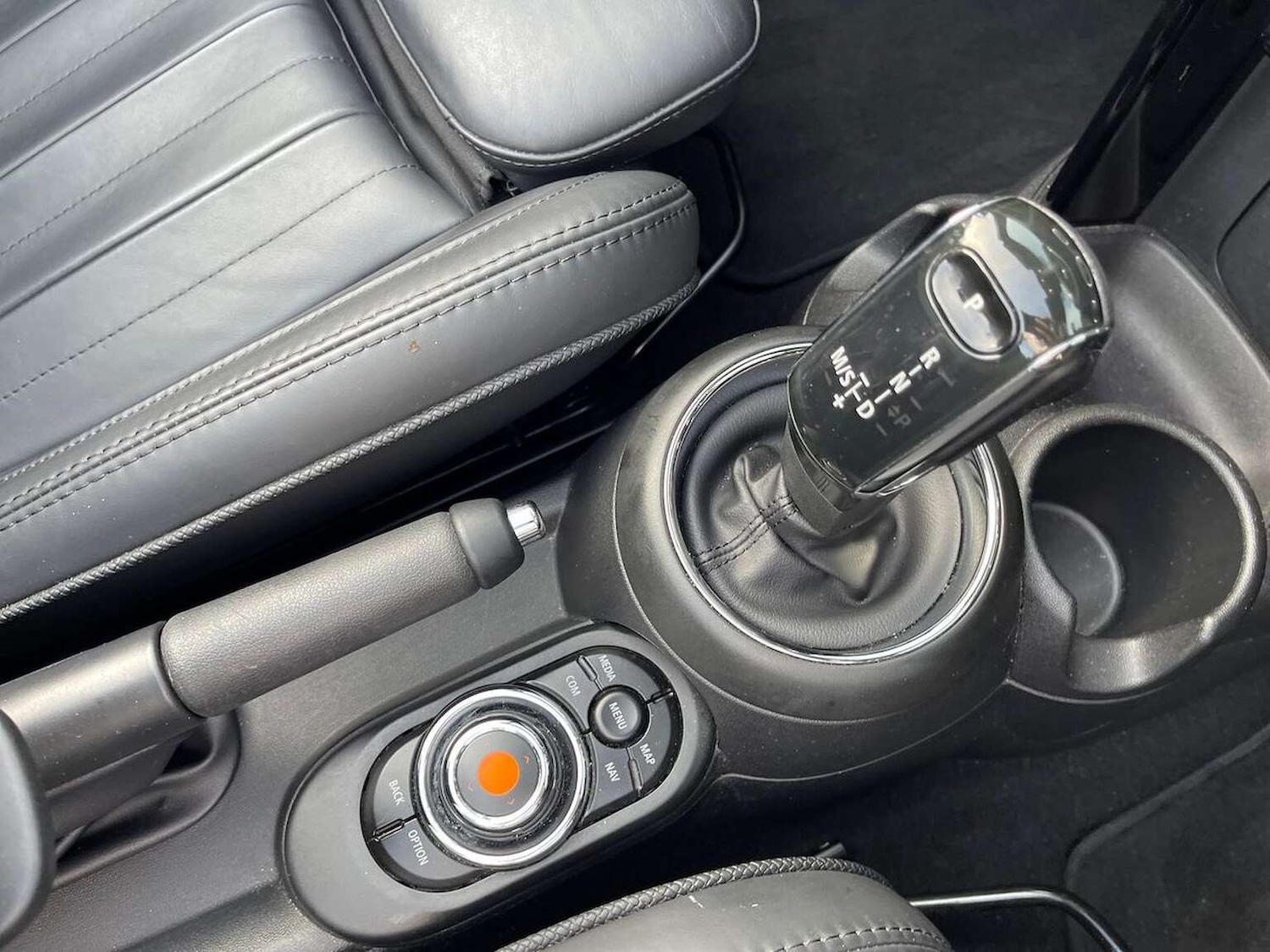 Used MINI Convertible 2020 for sale - 76596457: Photo 24