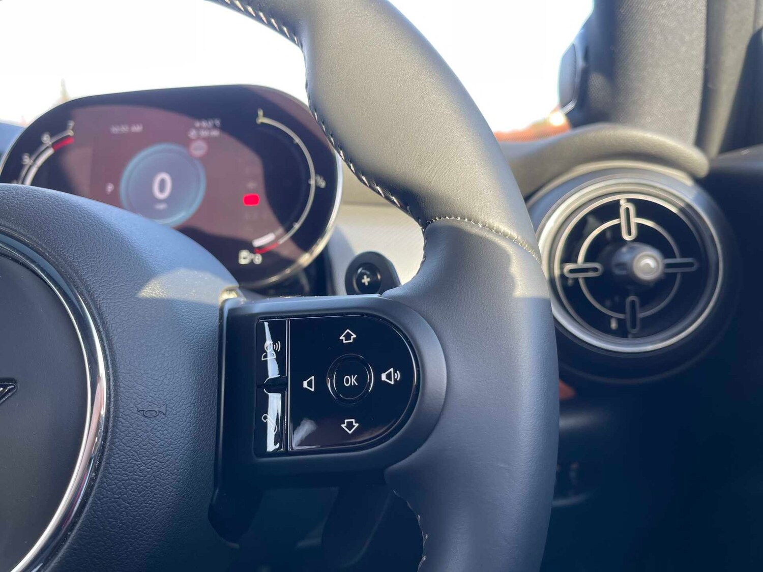 Used MINI Hatch 2023 for sale - 76918947: Photo 26