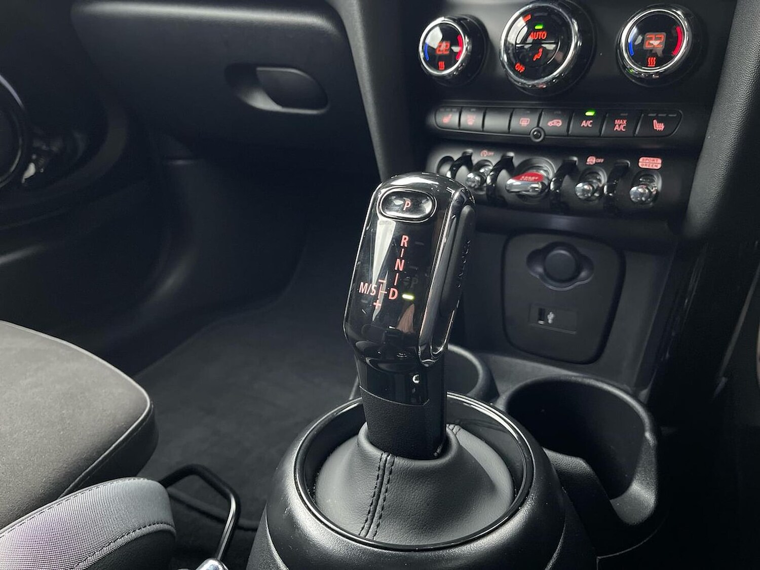 Used MINI Hatch 2023 for sale - 76492372: Photo 13