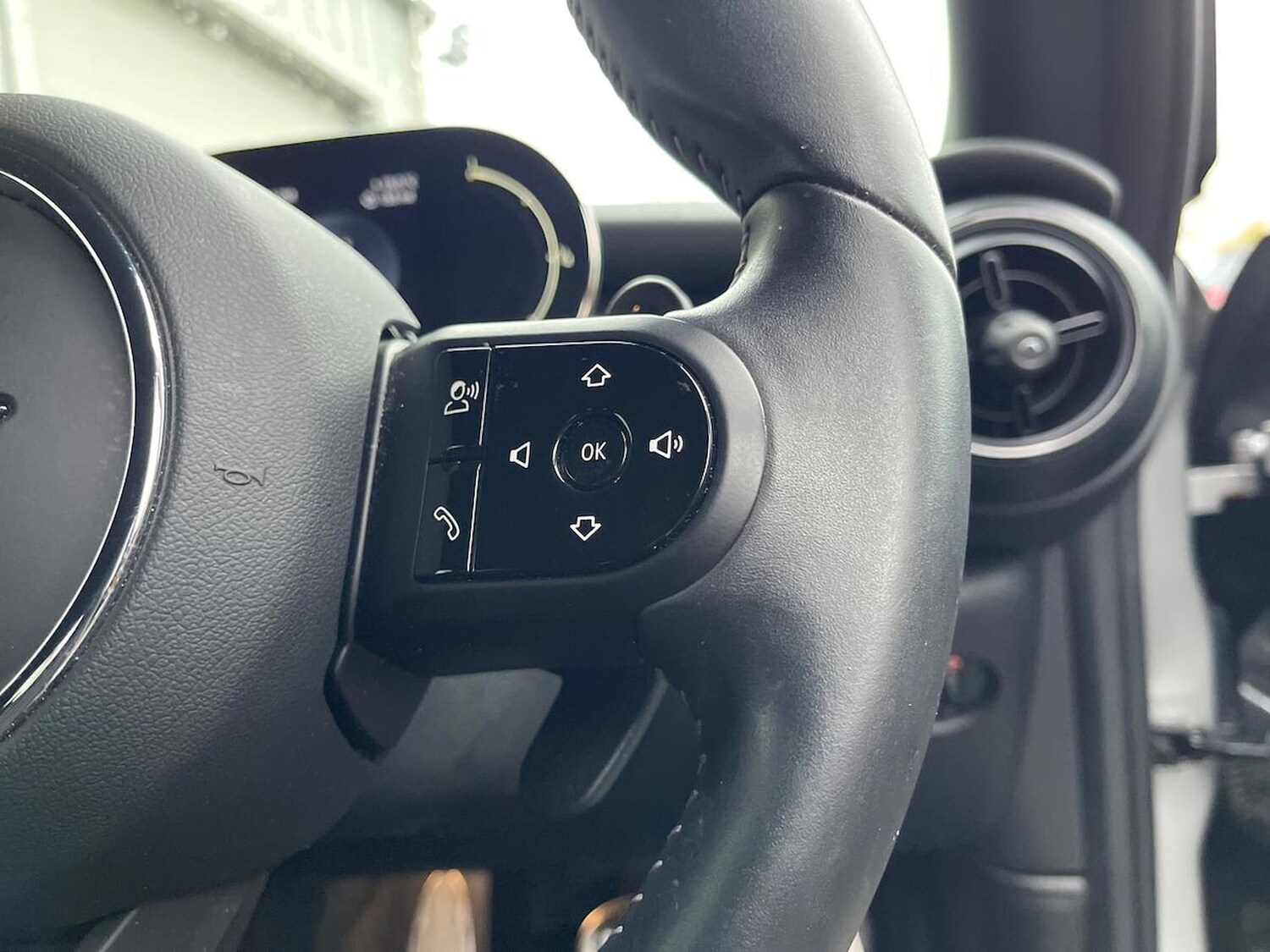 Used MINI Hatch 2023 for sale - 76492372: Photo 26