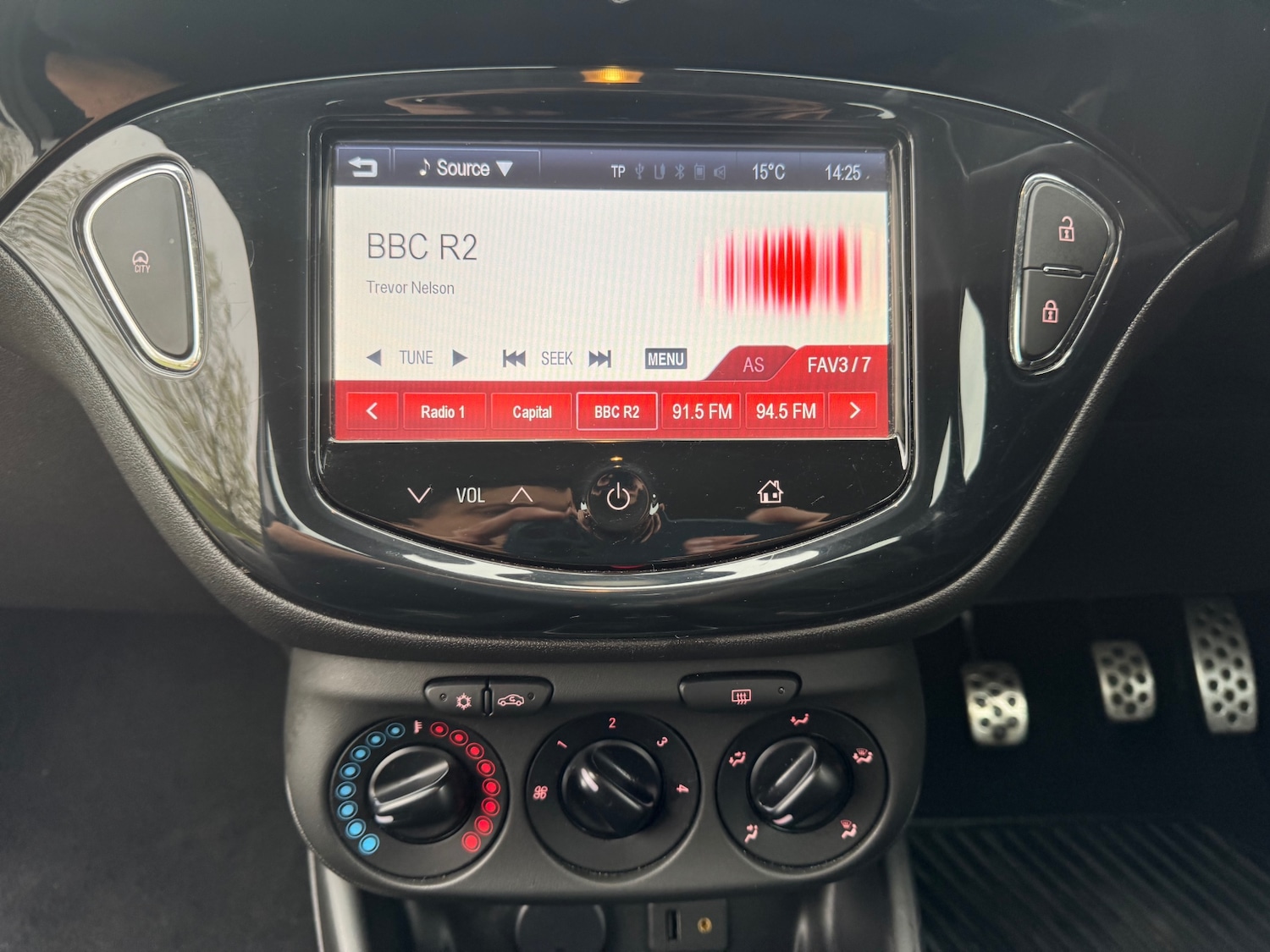 Used Vauxhall Corsa 2015 for sale - 76497755: Photo 13