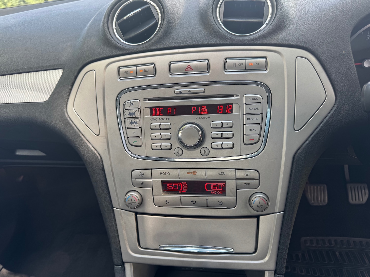 Used Ford Mondeo 2007 for sale - 77444151: Photo 12