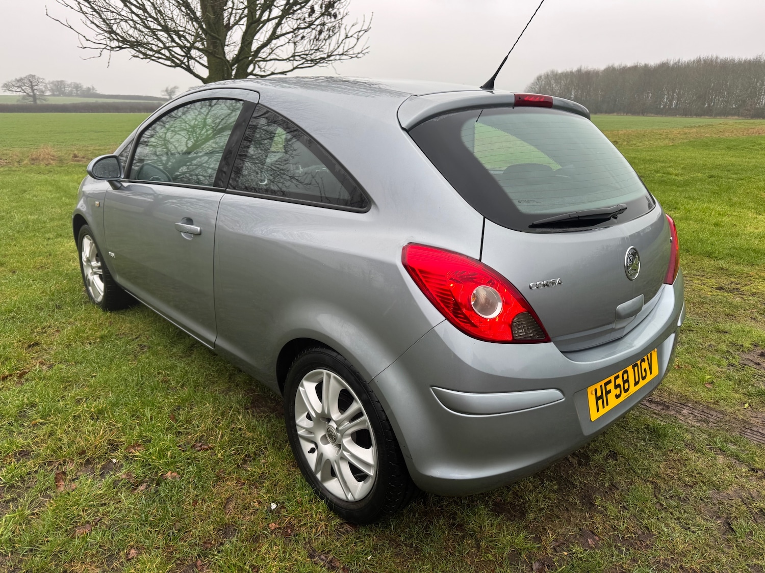 Used Vauxhall Corsa 2008 for sale - 77563467: Photo 3