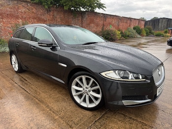 Used Jaguar XF 2013 for sale - 78906567: Photo