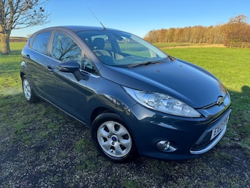 2012 (12) - 1.6 TDCi [95] Titanium ECOnetic 5dr