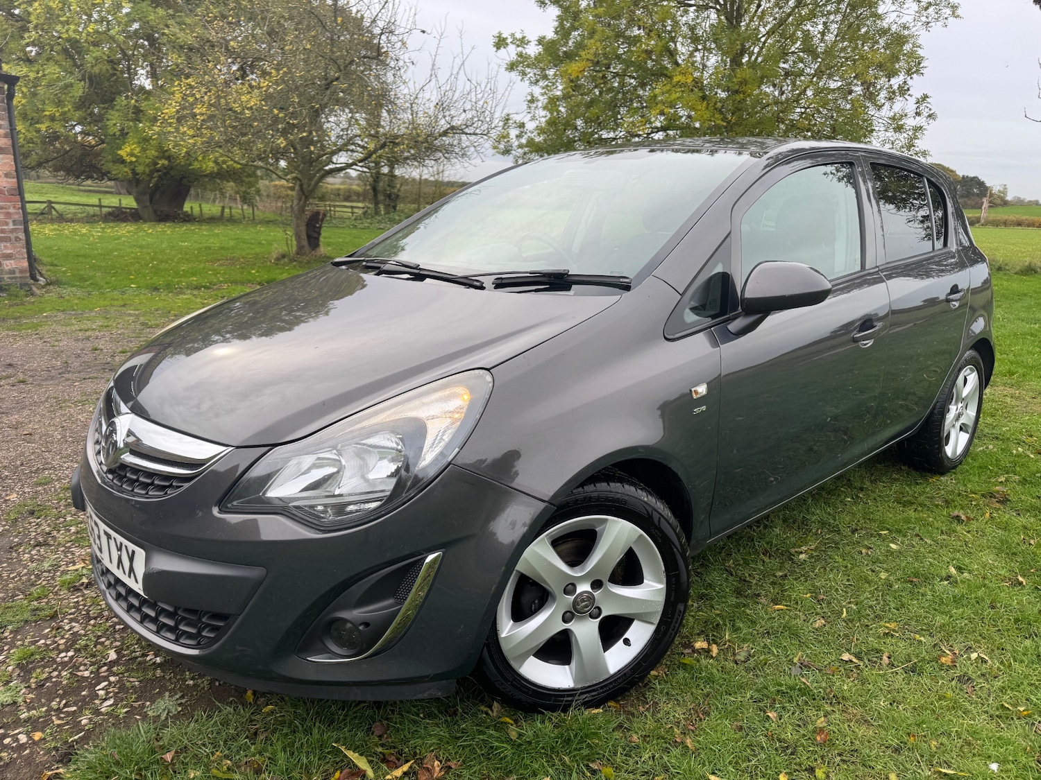 Used Vauxhall Corsa 2013 for sale - 76445127: Photo 1