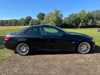 Used BMW 3 Series 2009 for sale - 75500076: Photo