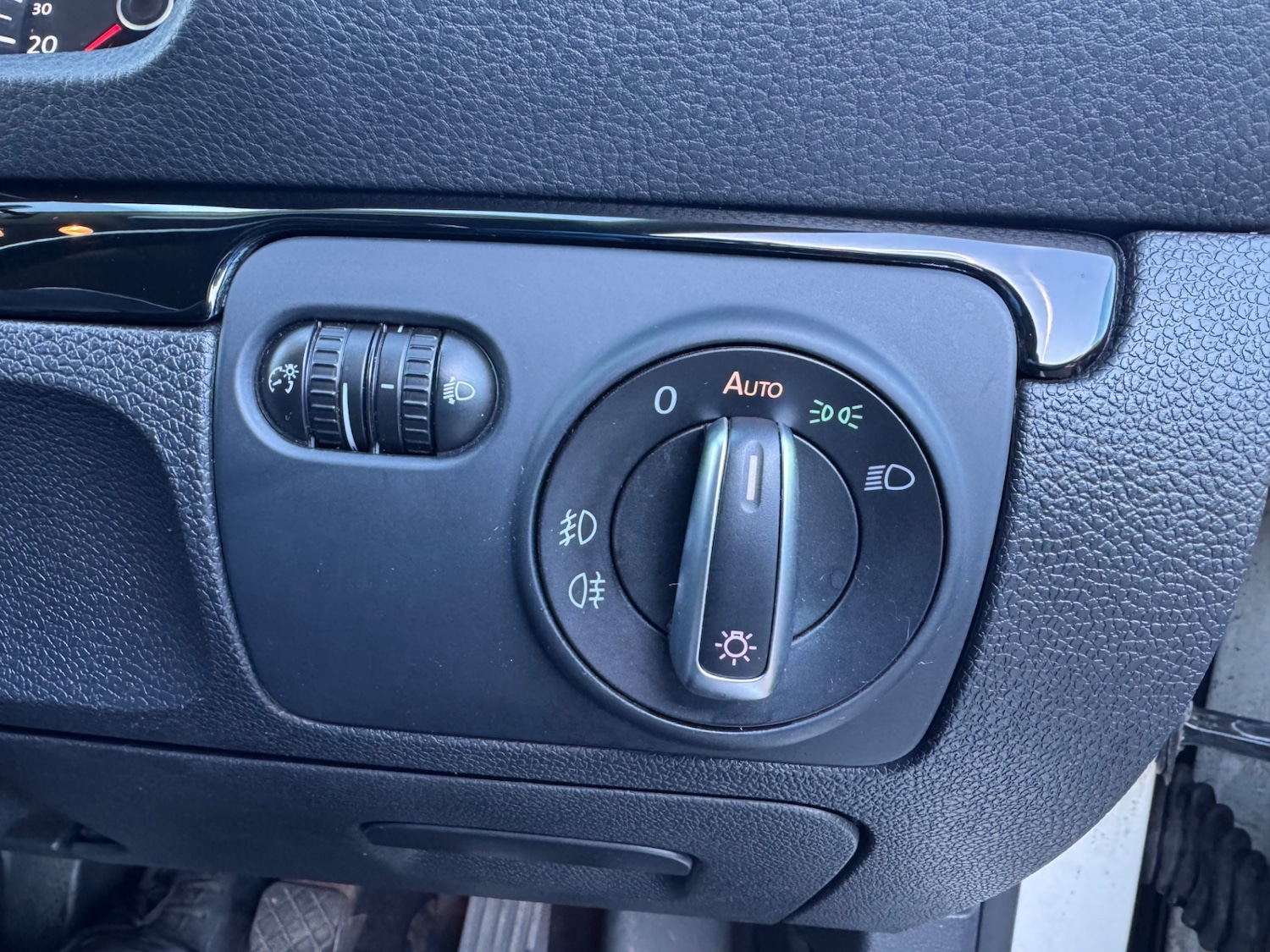 Used Volkswagen Scirocco 2010 for sale - 76656940: Photo 14