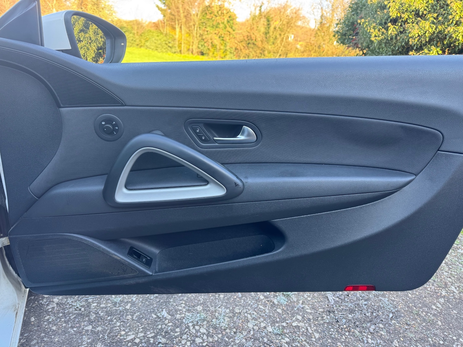 Used Volkswagen Scirocco 2010 for sale - 76656940: Photo 16