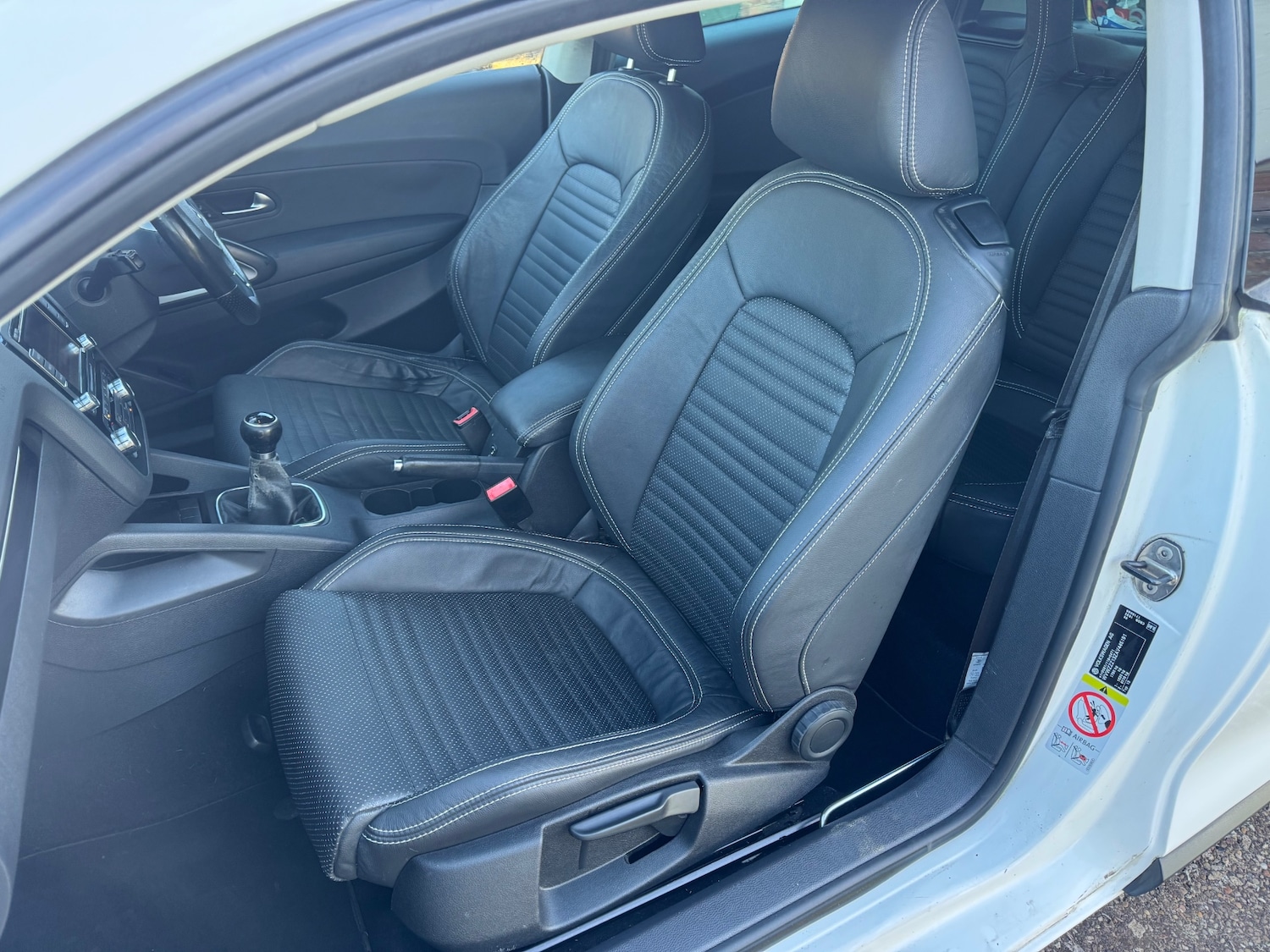 Used Volkswagen Scirocco 2010 for sale - 76656940: Photo 17