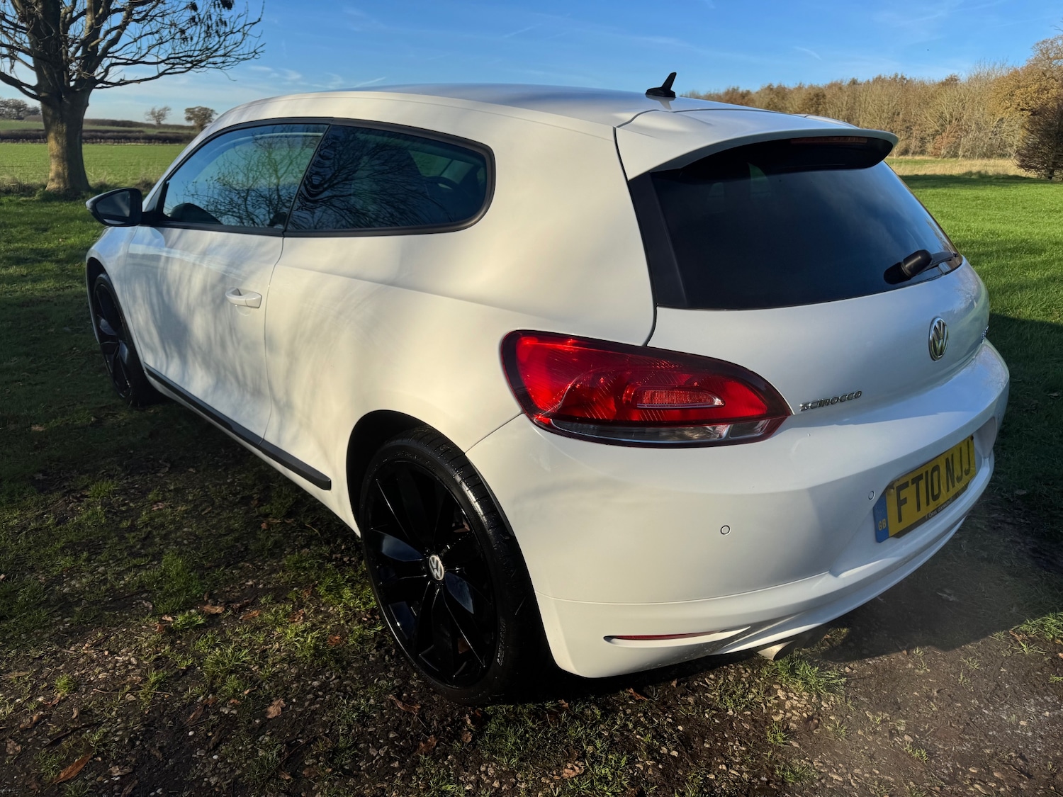 Used Volkswagen Scirocco 2010 for sale - 76656940: Photo 3