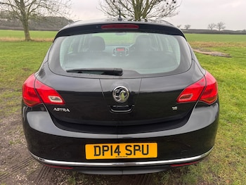 Used Vauxhall Astra 2014 for sale - 77454617: Photo
