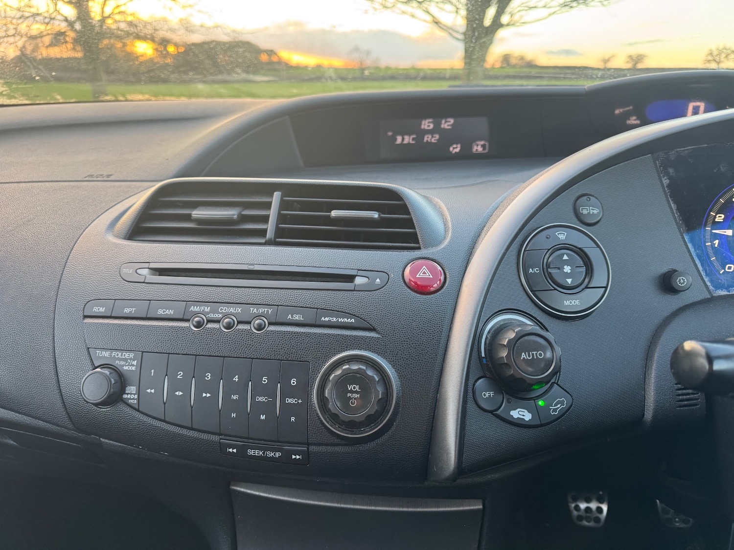 Used Honda Civic 2009 for sale - 76741584: Photo 13