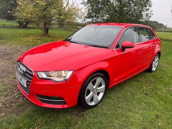 Used Audi A3 2013 for sale - 76290575: Photo 2