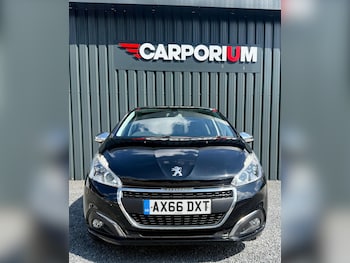 Used Peugeot 208 2017 for sale - 79211969: Photo