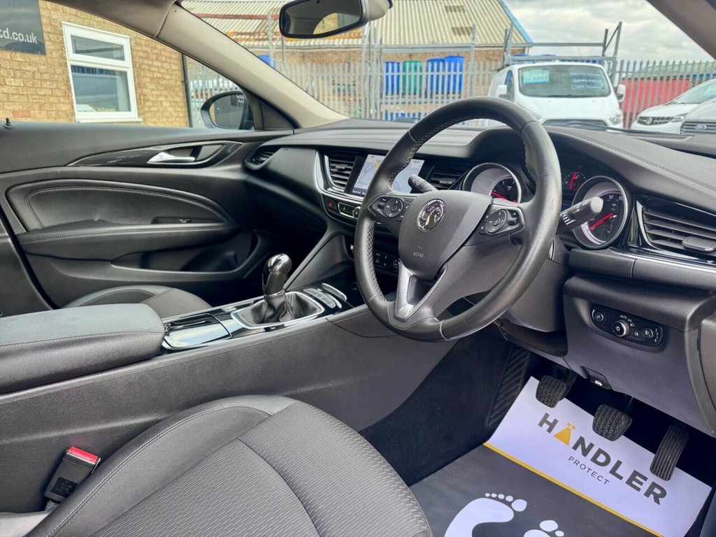 Used Vauxhall Insignia 2018 for sale - 76124176: Photo 10