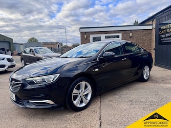 Used Vauxhall Insignia 2018 for sale - 76124176: Photo