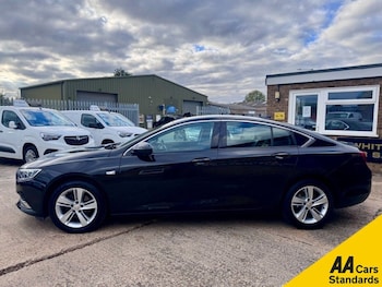 Used Vauxhall Insignia 2018 for sale - 76124176: Photo