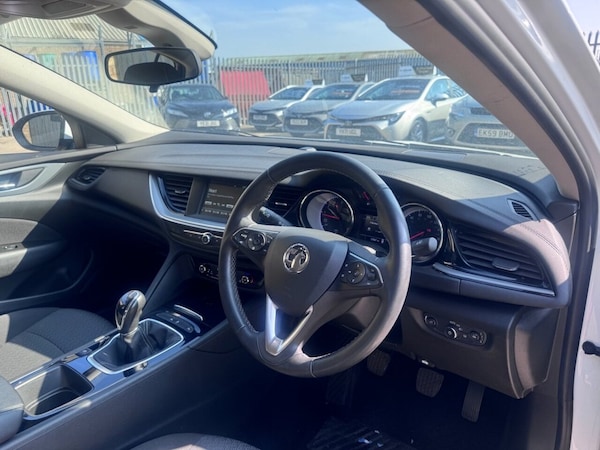 Used Vauxhall Insignia 2020 for sale - 74985981: Photo 13