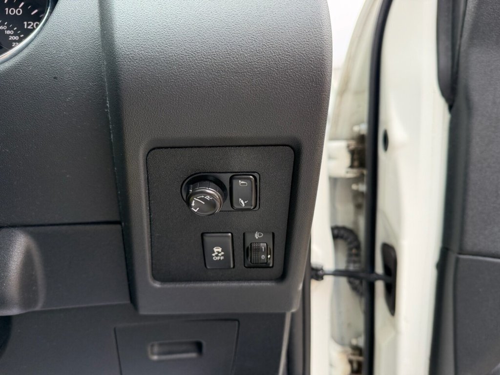 Used Nissan Qashqai 2013 for sale - 77436719: Photo 24