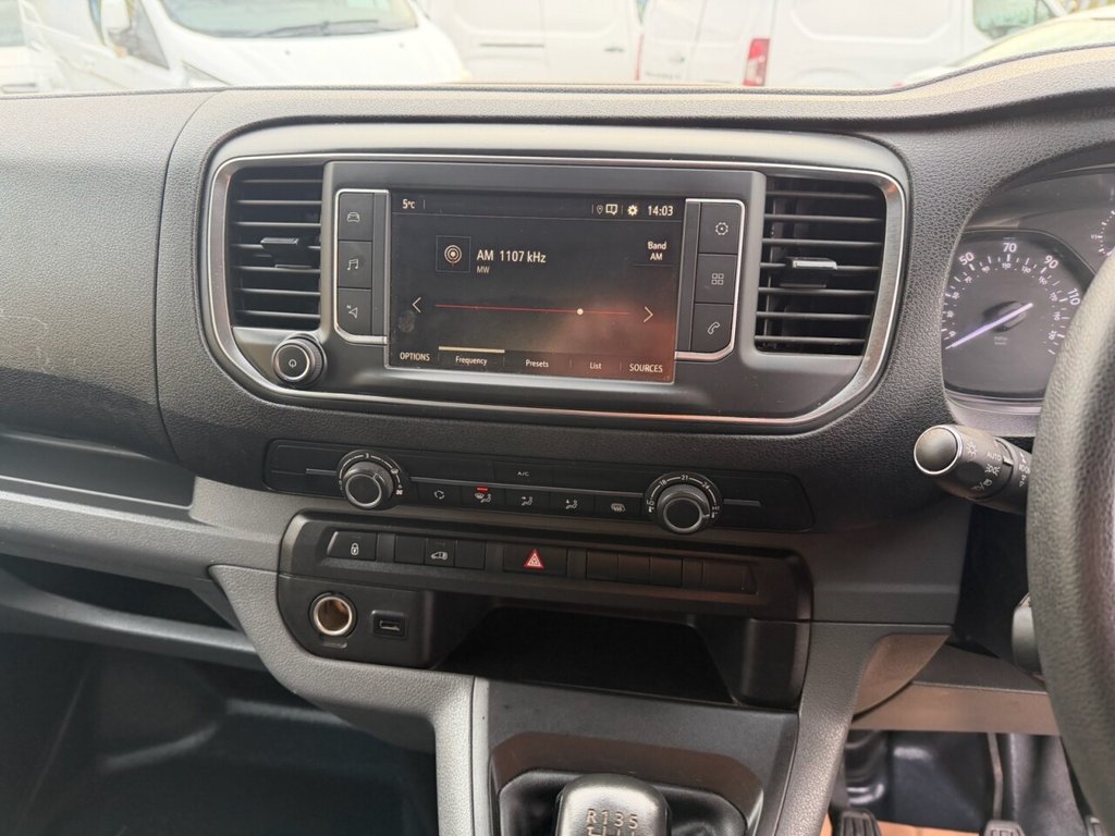 Used Vauxhall Vivaro 2020 for sale - 77407870: Photo 11