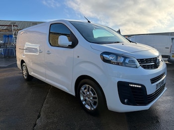 Vauxhall Vivaro feature image