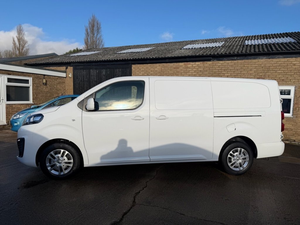 Used Vauxhall Vivaro 2020 for sale - 77407870: Photo 4