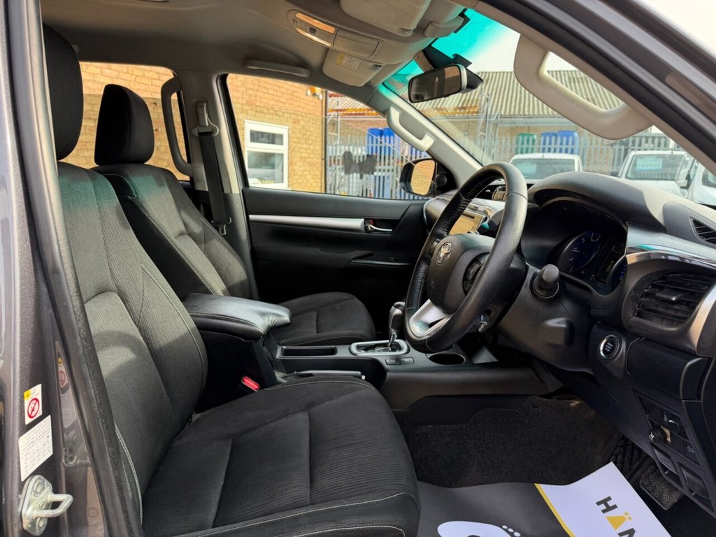 Used Toyota Hilux 2020 for sale - 77689109: Photo 12